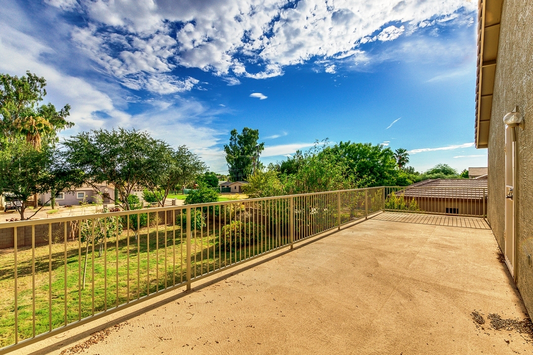 Gilbert Home for Sale on Large Lot! 151 E Spur Ave